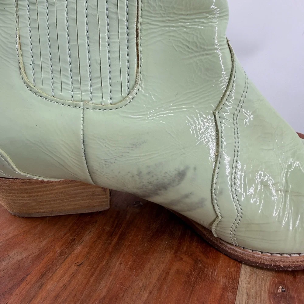 Free People New Frontier Chelsea Boots mint green patent leather‎ finish 40 9.5